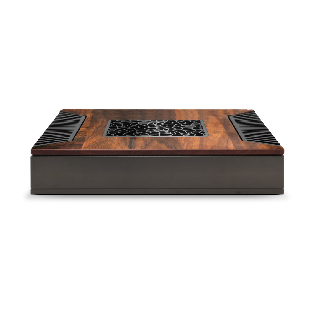 Nucleus Titan with Linear Power Supply